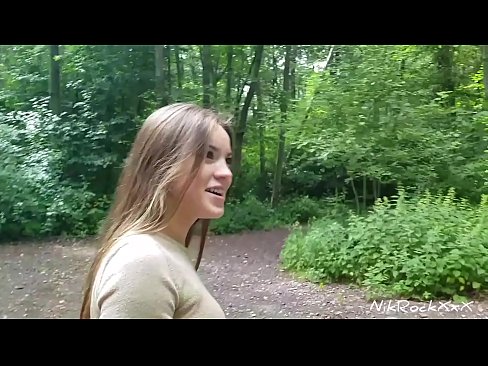 ❤️ Mi proponis al Evelina, ke ni fiku en publika loko! Ŝi diris jes. Tiam mi fikis ŝin en la azenon kaj kumis en ŝia buŝo. Tiam ŝi pisis sin. ️ Seksofilmeto ĉe eo.hellporno-com.ru ❌️