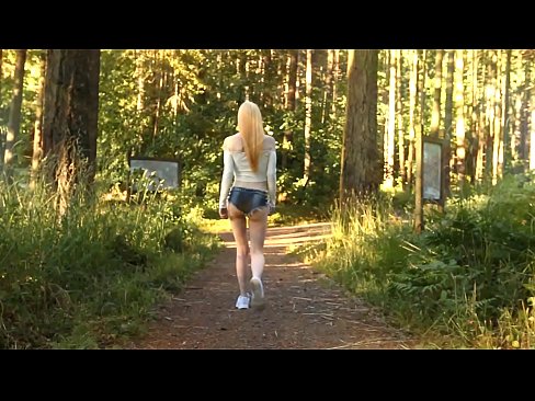 ❤️ Bela virino moviĝas malrapide, ne nuda video ️ Seksofilmeto ĉe eo.hellporno-com.ru ❌️